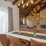 In Kod Sibenika Holiday home Dubrava (Sibenik-Knin)