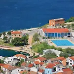 Casa de Férias Cozy Home In Dubrava Kod Sibenika Dubrava (Sibenik-Knin)