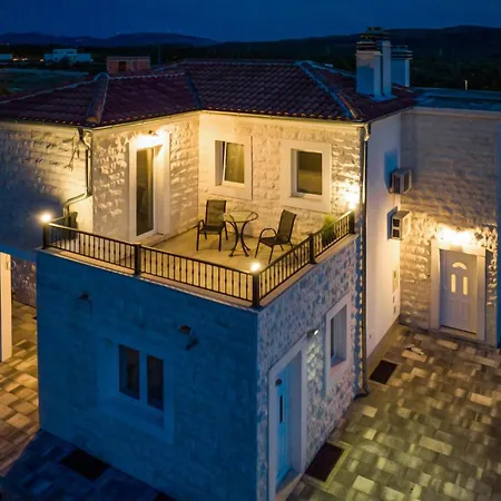Cozy Home In Dubrava Kod Sibenika *